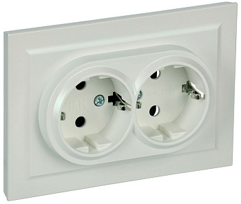 Розетка 2-м СП BRITE РС12-3-БрЖ 16А в сборе с заземл. без защ. шторок жемчуж. IEK BR-R21-16-K36-F