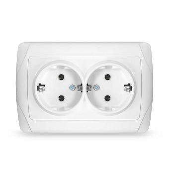 Розетка 2-м СП Маргарита 16А IP20 с заземл. бел. UNIVersal М0128