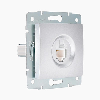 Механизм розетки компьютерной RJ45 1-м СП Karina матов. серебр. LEZARD 707-4388-139 Механизм розетки компьютерной RJ45 1-м СП Karina матов. серебр. LEZARD 707-4388-139